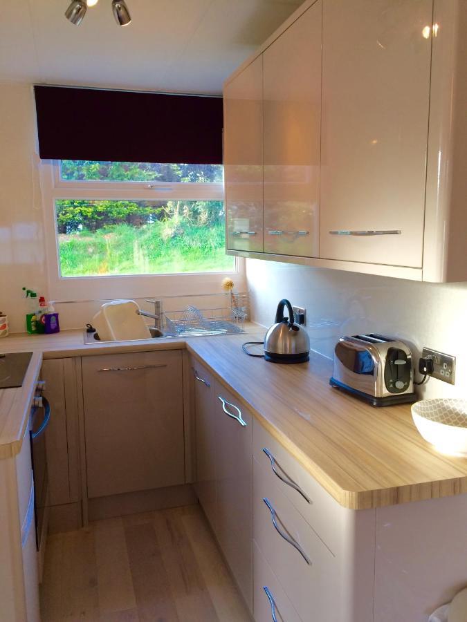 Coastal Cabin Chalet Roch 外观 照片